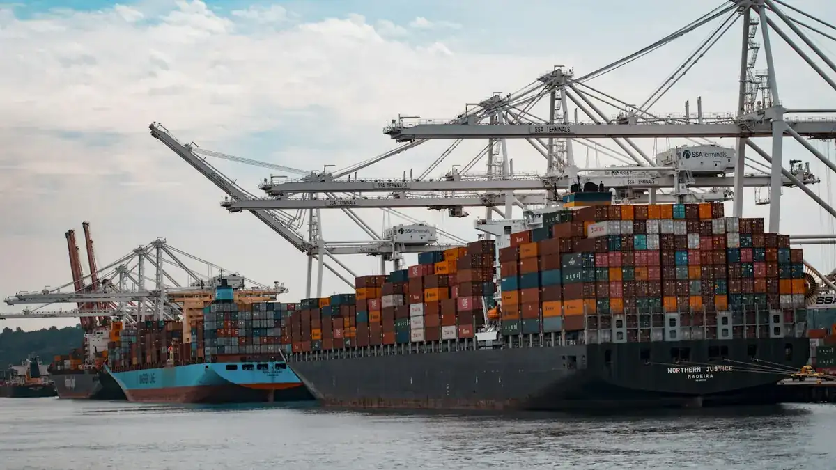 A loaded container ship at the quay